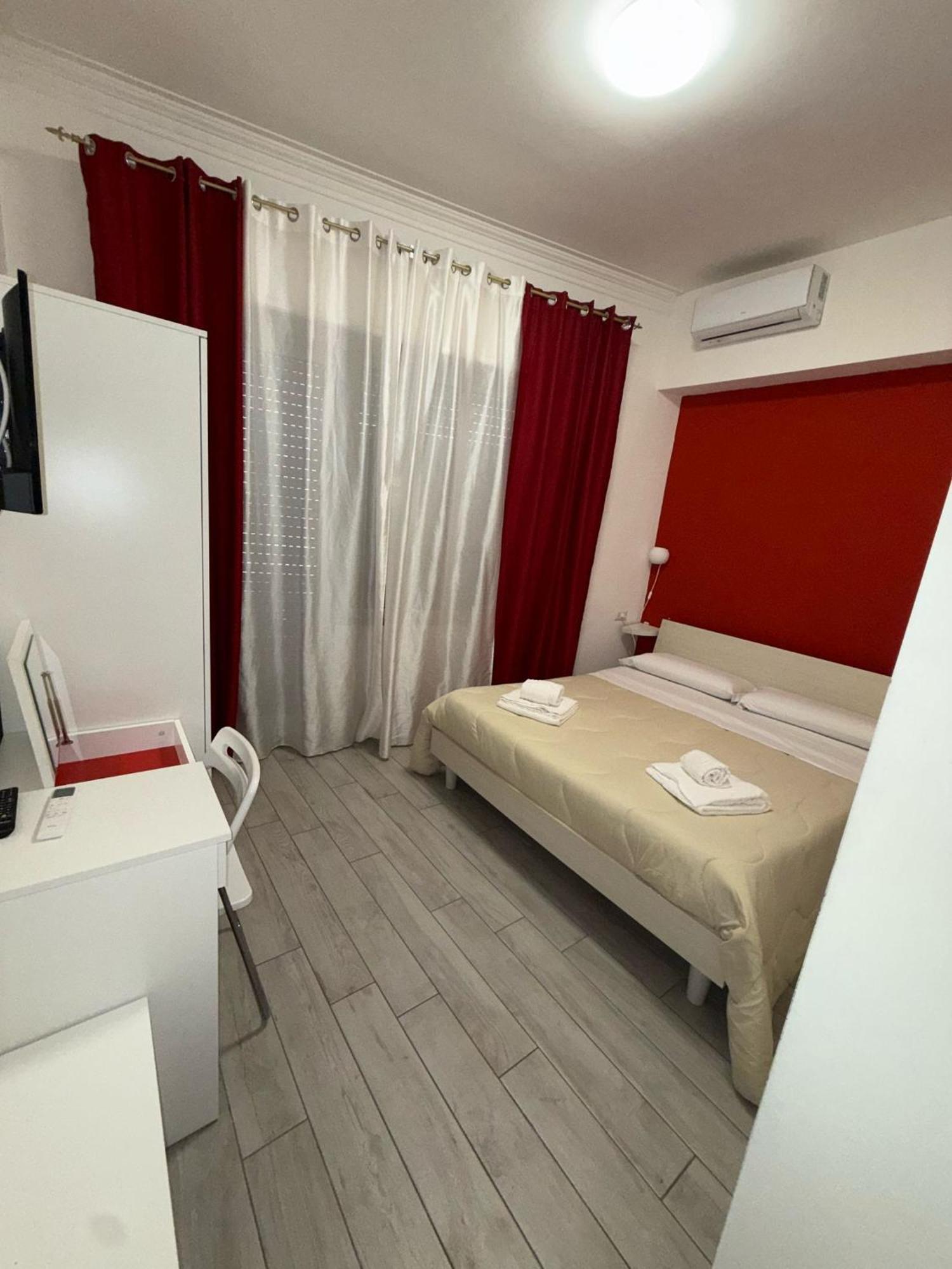 La Stazione 92 Bed & Breakfast Katanya Dış mekan fotoğraf